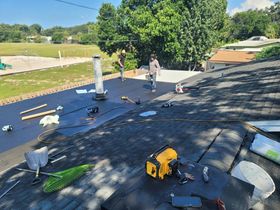 Installing membranes